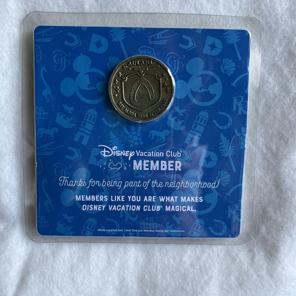 Disney Vacation Club DVC‎ Member Aulani Collectors Coin Medallion Sealed Hawaii